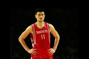亚洲足球赛事-体育三线转折点，尤文图斯创队史纪录，太阳旧将欧篮复出，法兰克福防线告急